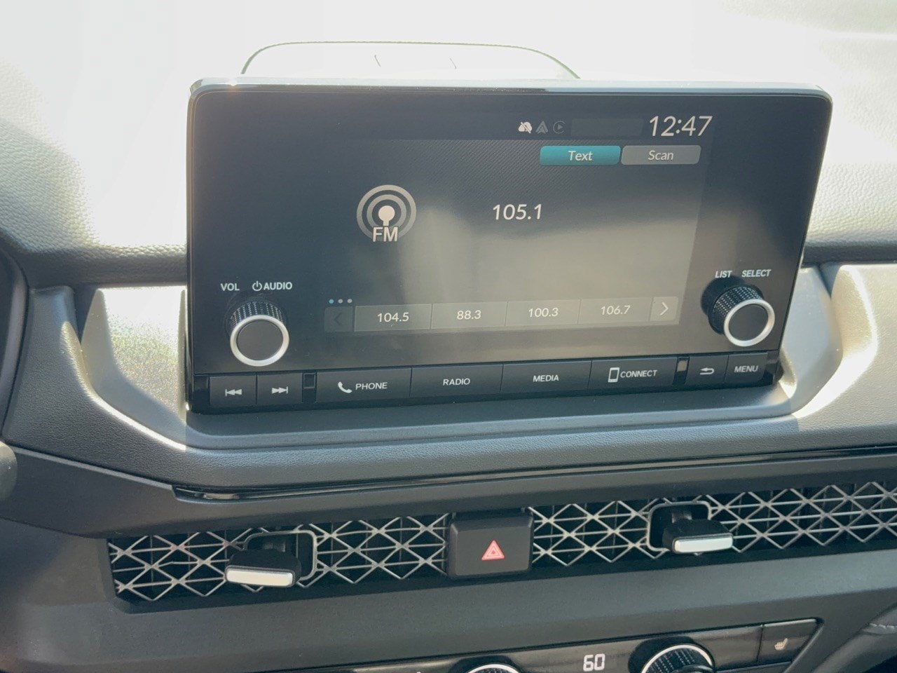 2025 Honda Accord SE - Photo 23