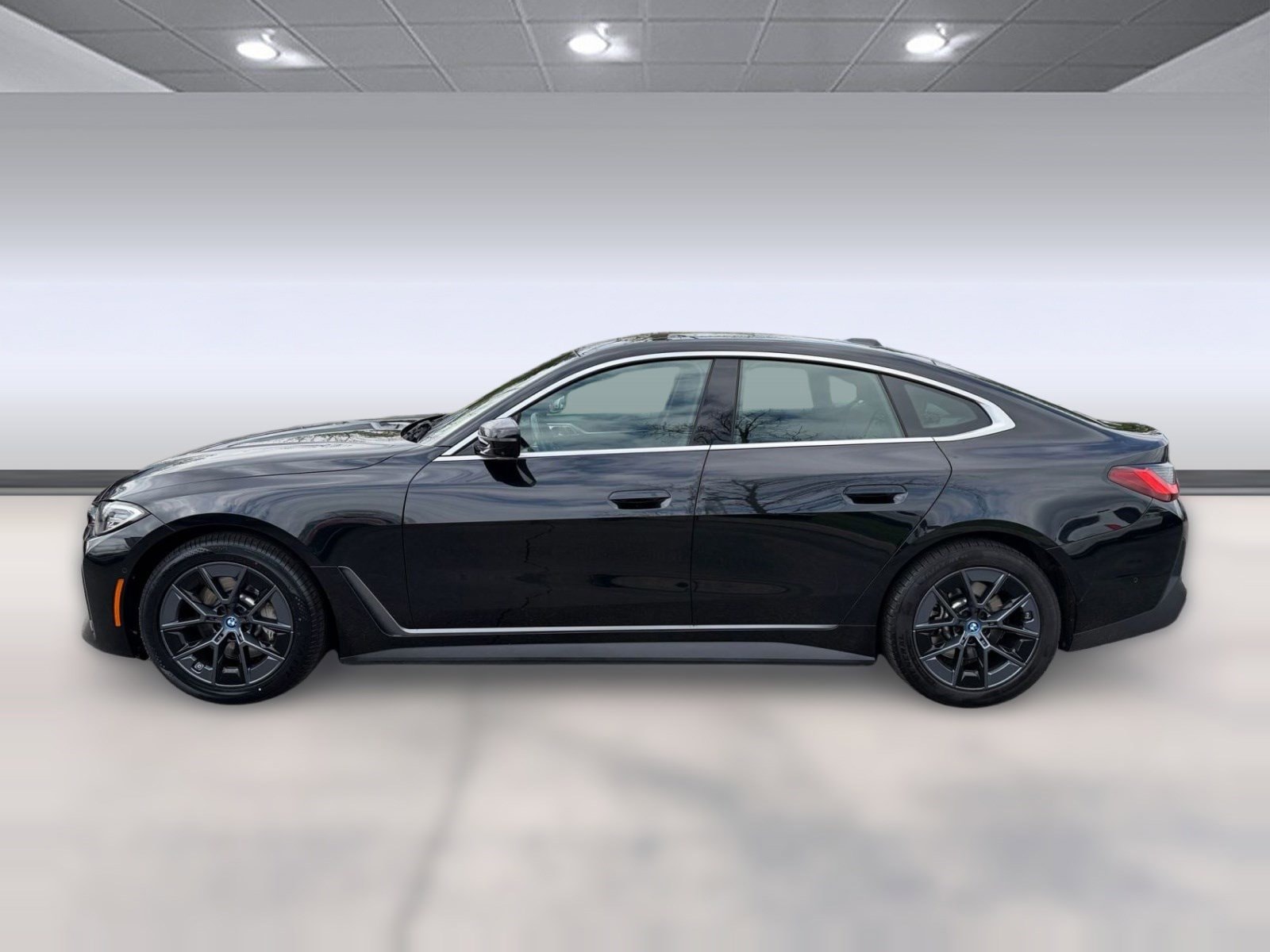 Used 2024 BMW i4 35 with VIN WBY43AW01RFS90232 for sale in Nashville, TN