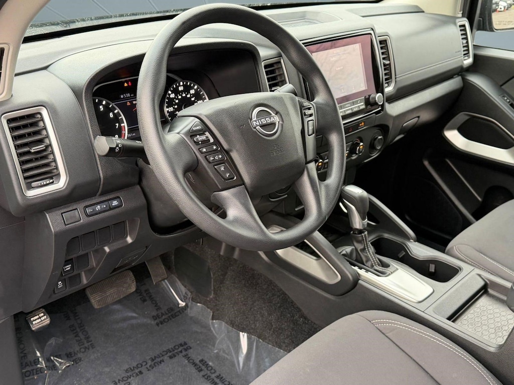 Used 2024 Nissan Frontier SV Truck Crew Cab