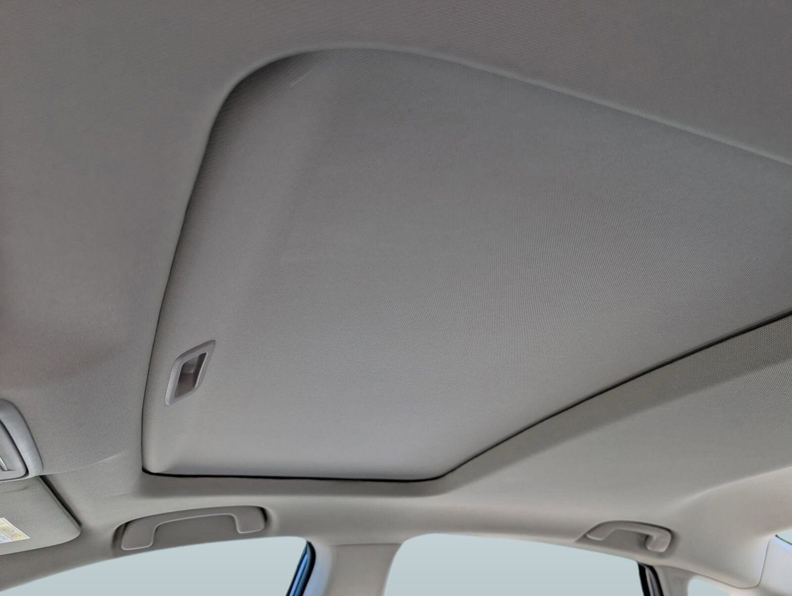 2025 Honda Accord Hybrid EX-L - Photo 14