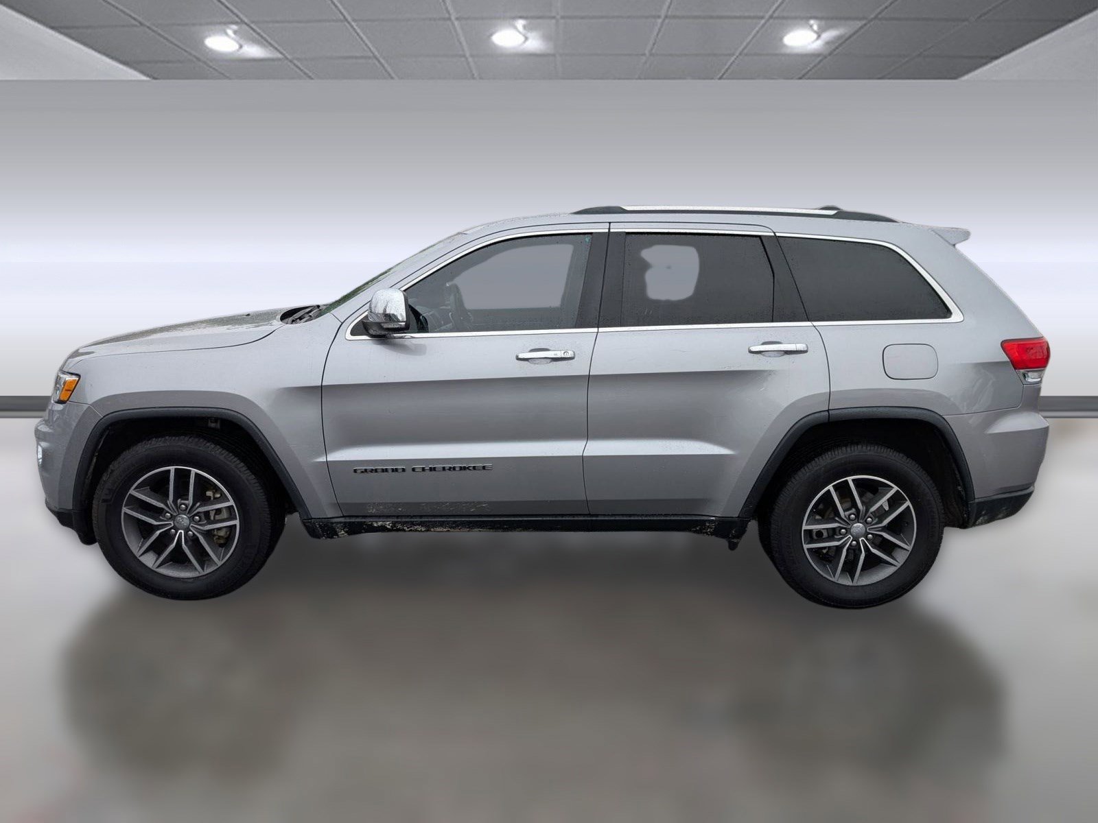 2018 Jeep Grand Cherokee Limited photo 2