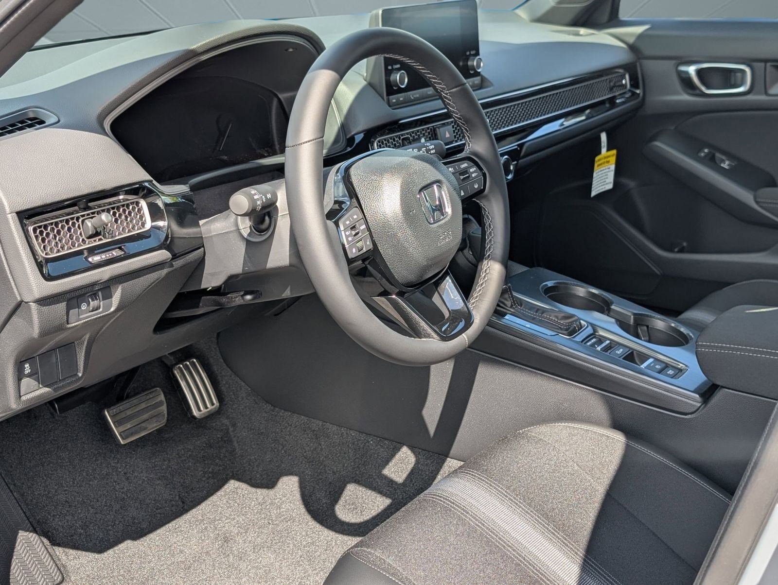 2026 Honda Civic Sport Hatchback photo 4