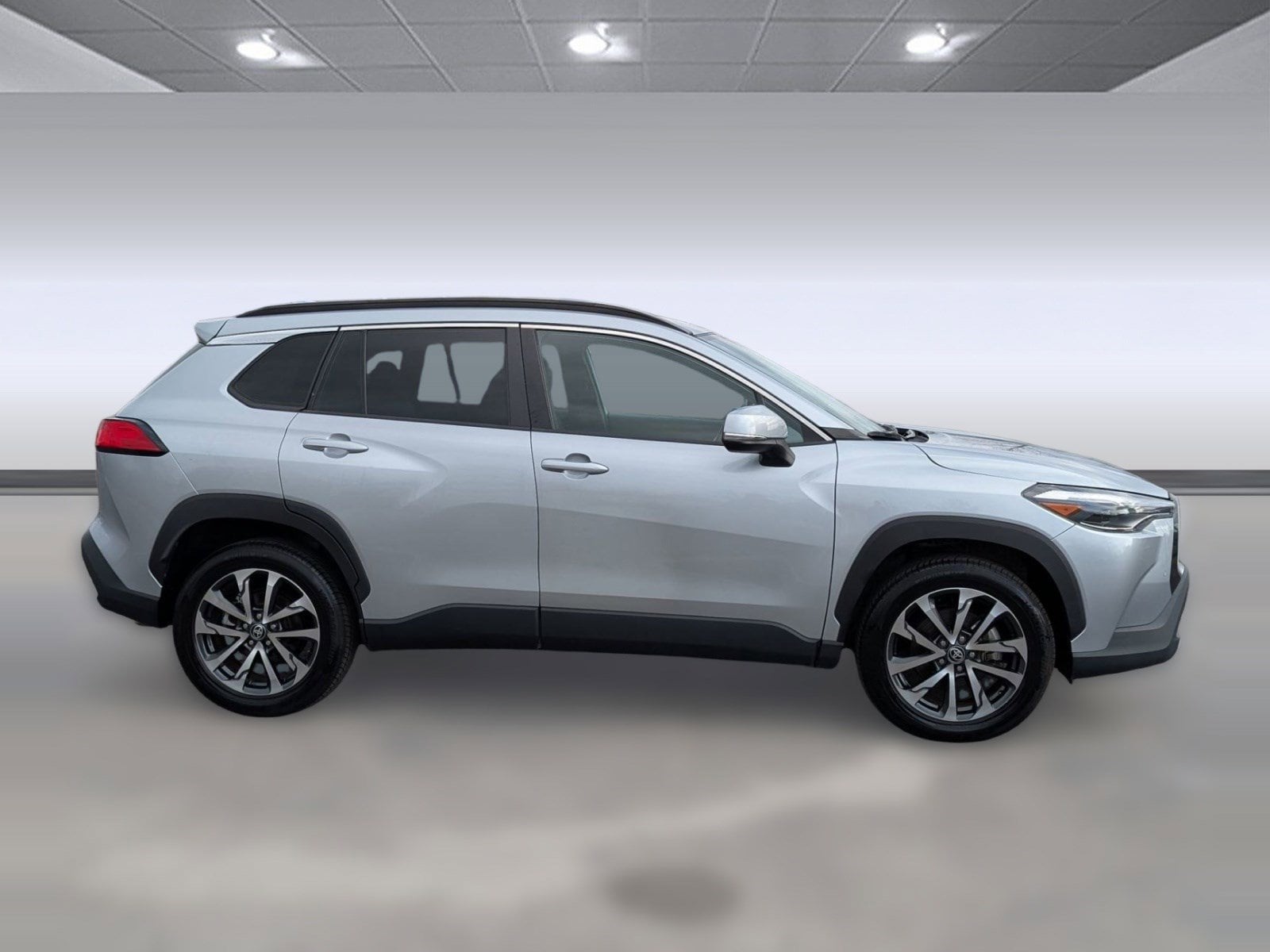 2022 Toyota Corolla Cross XLE - Photo 8