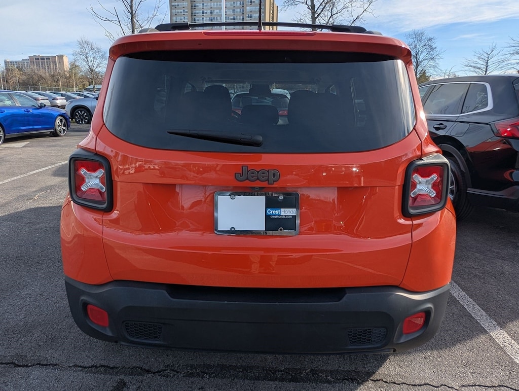 2016 Jeep Renegade Latitude North Edition photo 3