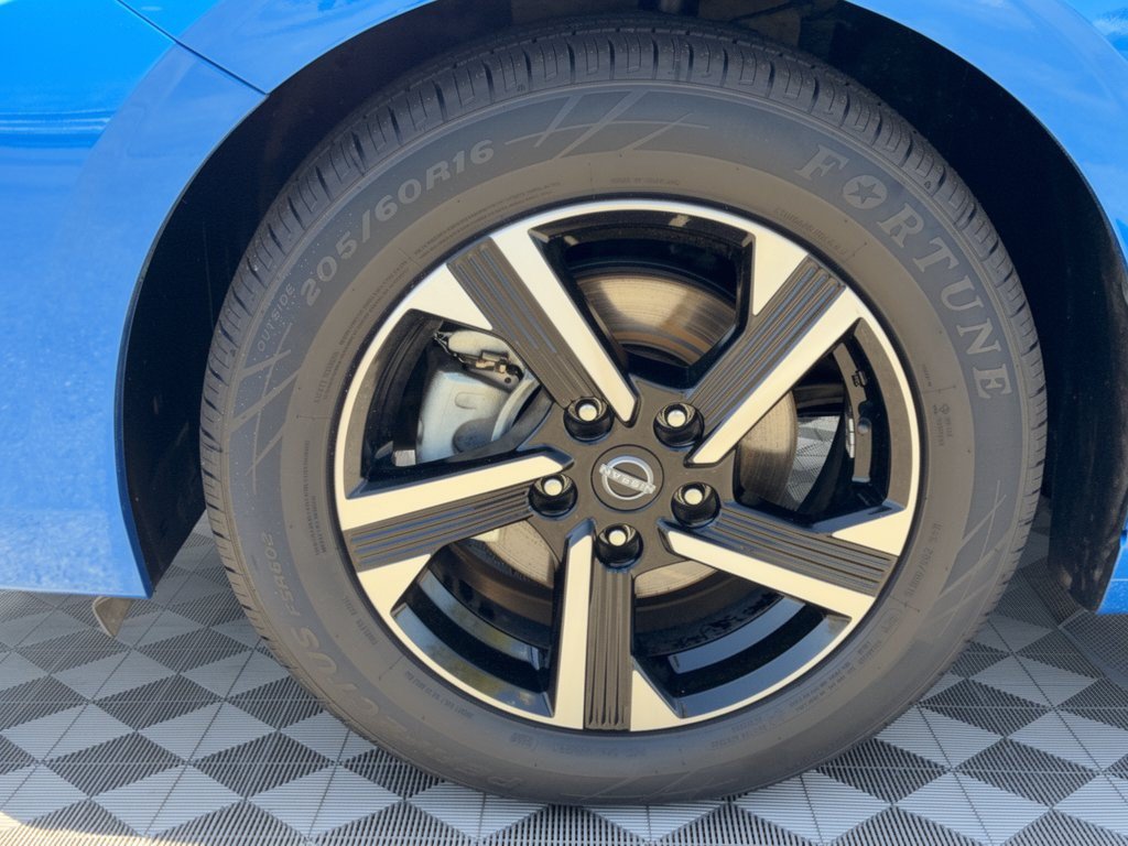 2025 Nissan Sentra SV - Photo 13