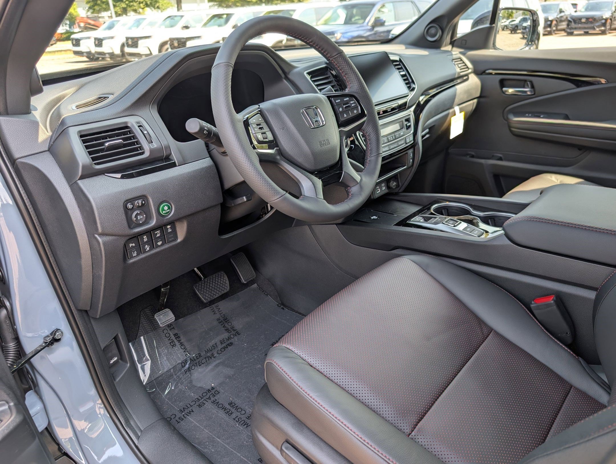 2025 Honda Ridgeline Black Edition photo 3