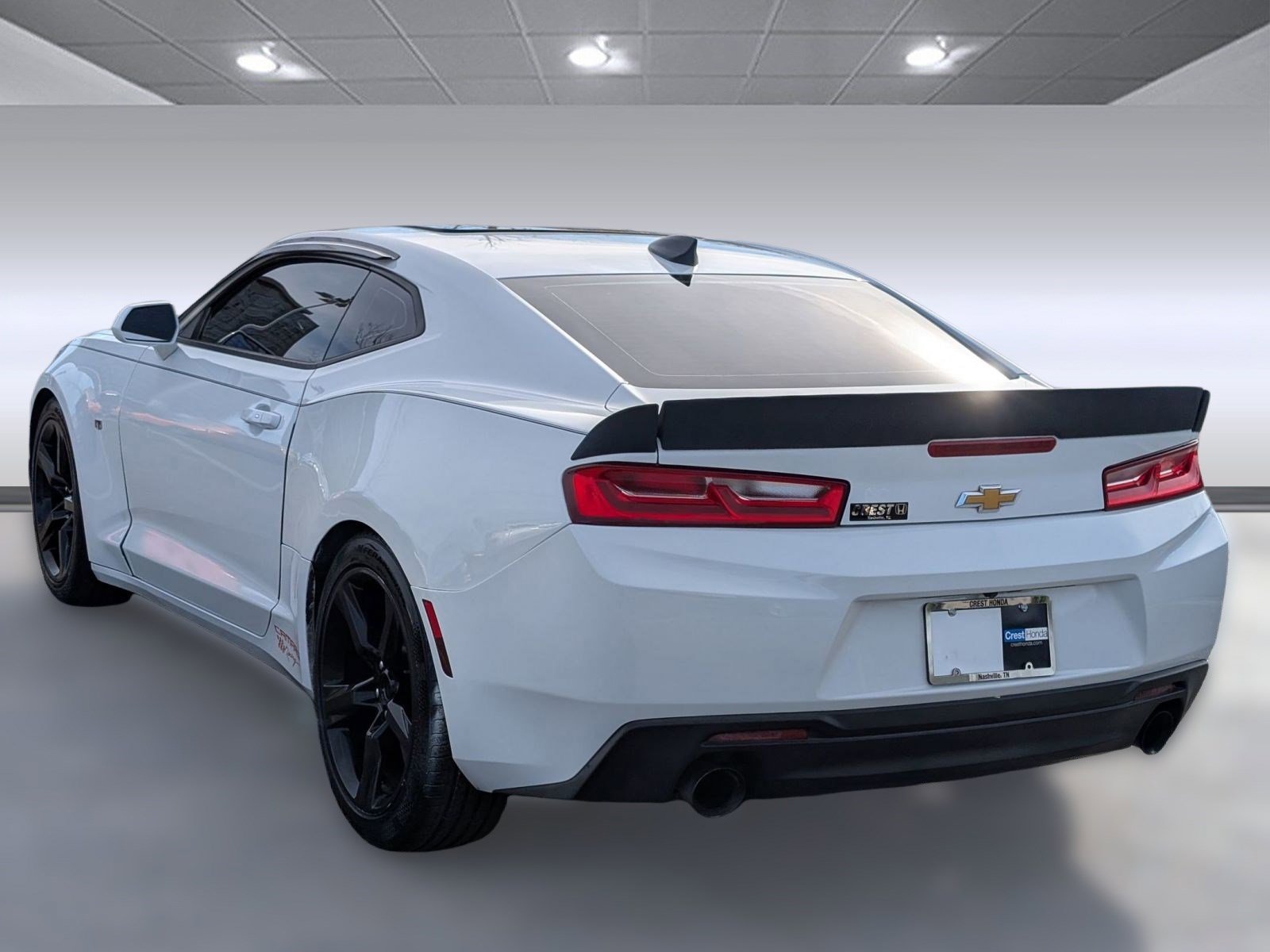 2017 Chevrolet Camaro 1LT photo 3