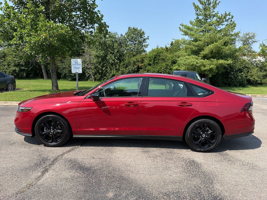 Used 2025 Honda Accord SE Sedan