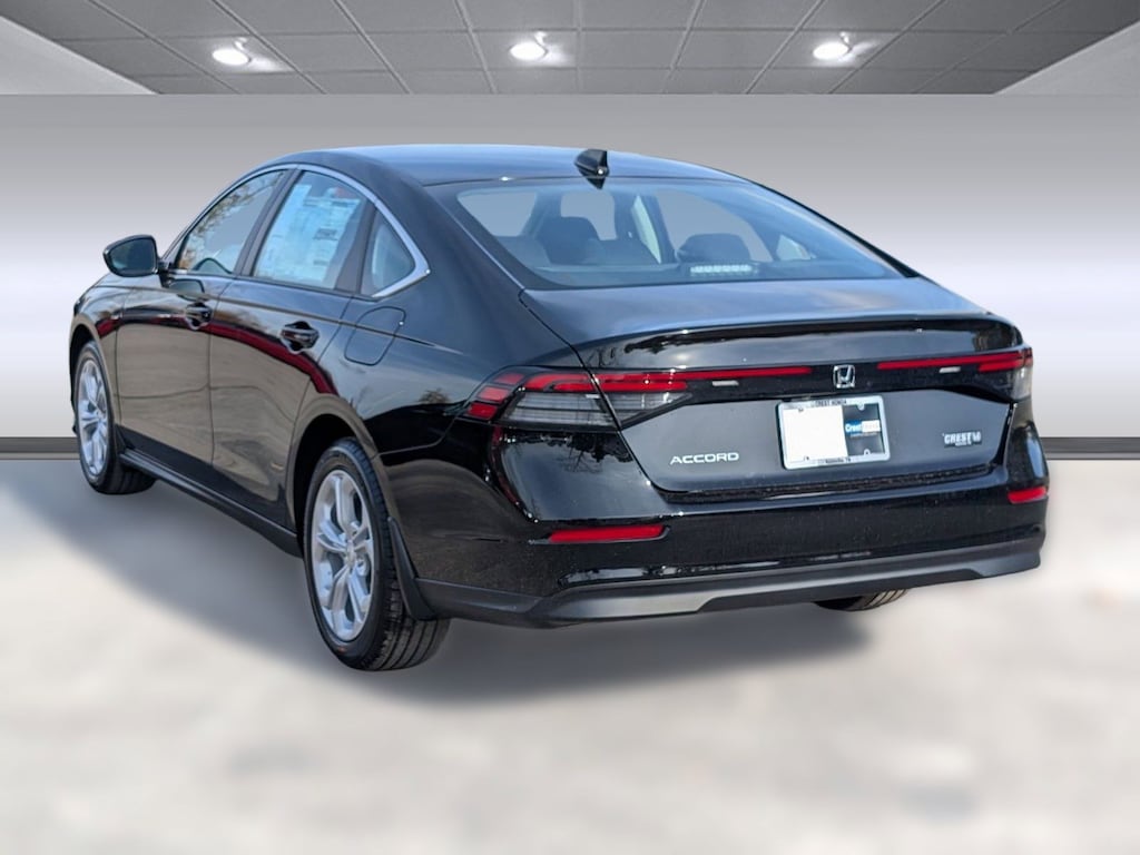 2025 Honda Accord LX photo 3