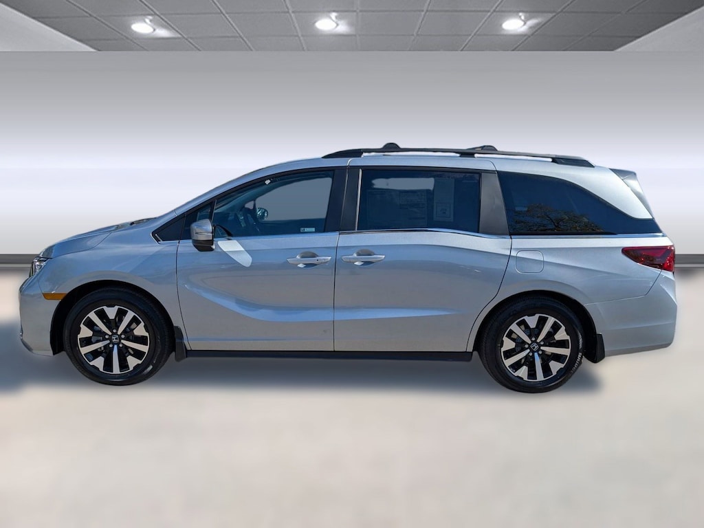 2026 Honda Odyssey EX-L photo 2