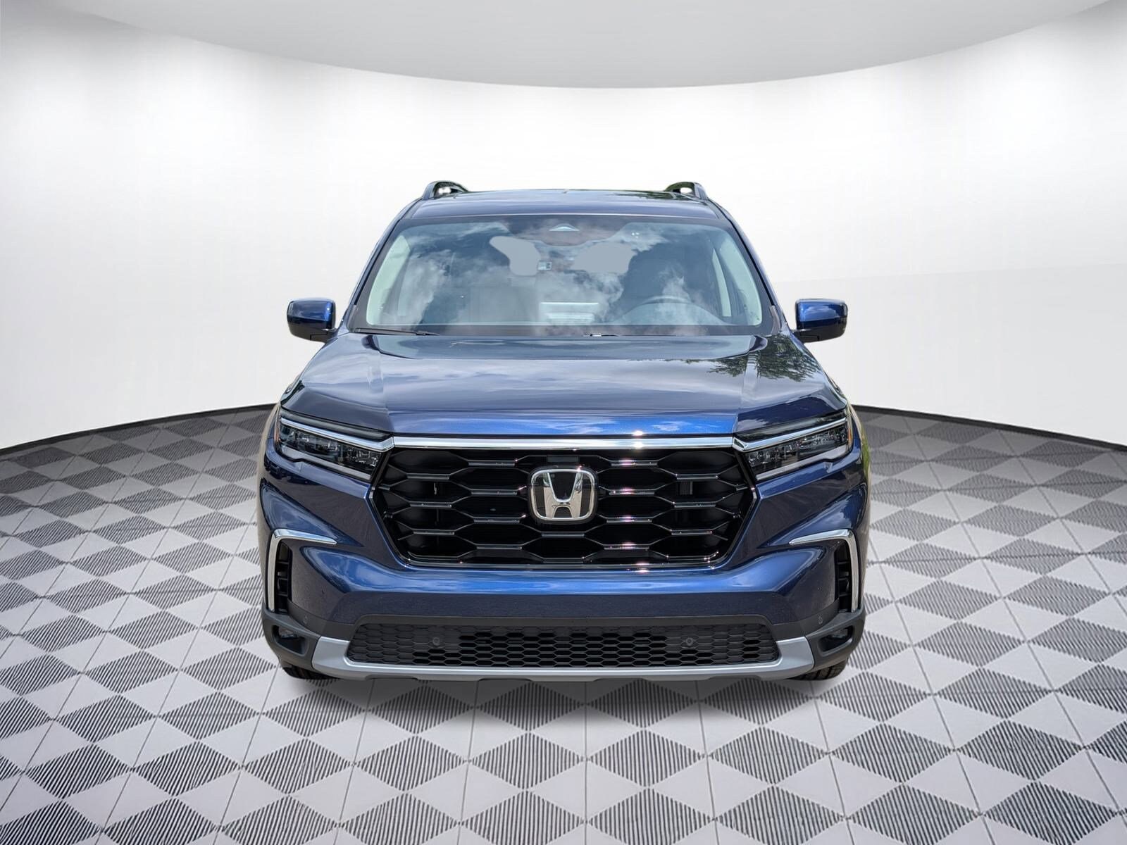 2025 Honda Pilot Touring photo 3