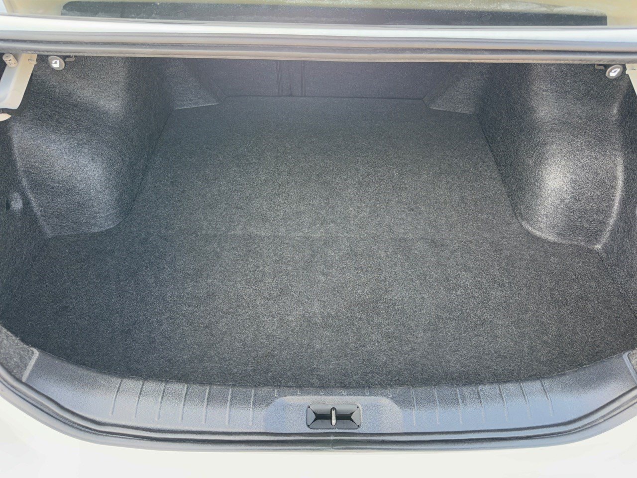 2025 Nissan Altima SV - Photo 27