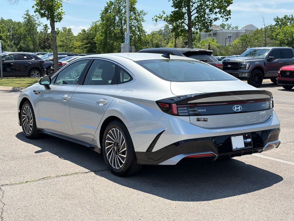 Used 2025 Hyundai Sonata Hybrid SEL Sedan
