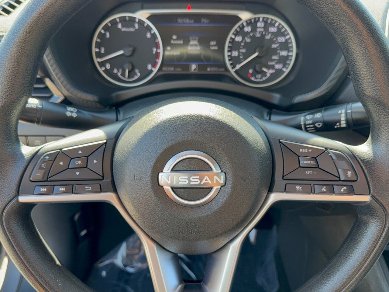2025 Nissan Sentra SV - Photo 10