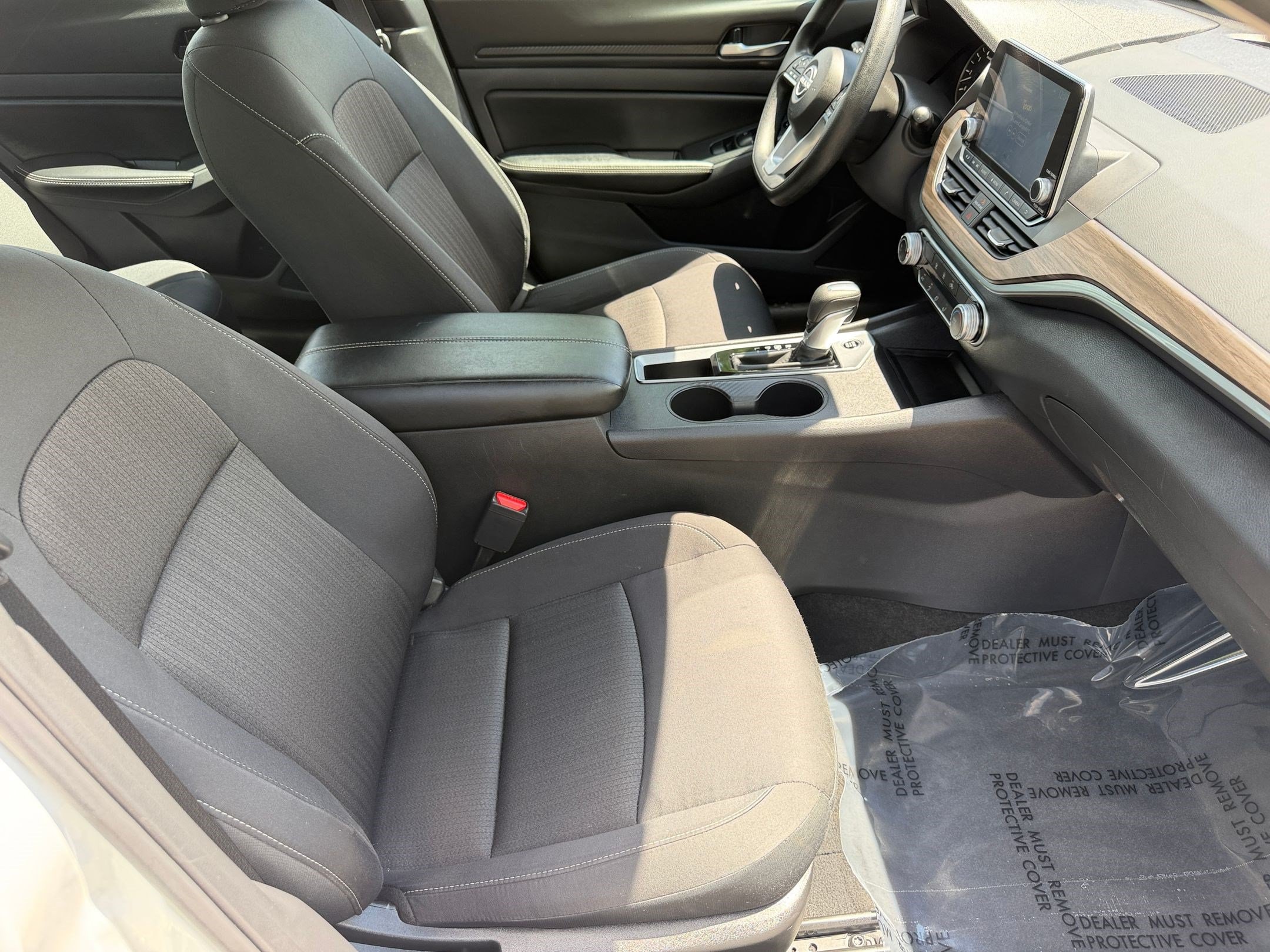 2025 Nissan Altima SV - Photo 26