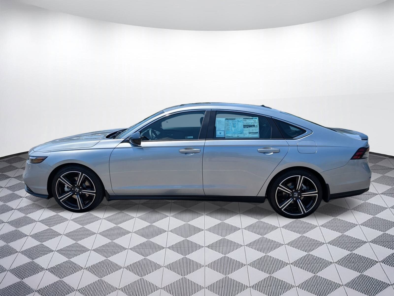 2025 Honda Accord Hybrid Sport photo 2