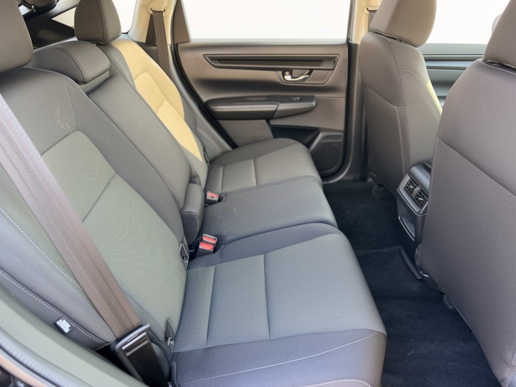 2025 Honda CR-V LX - Photo 29