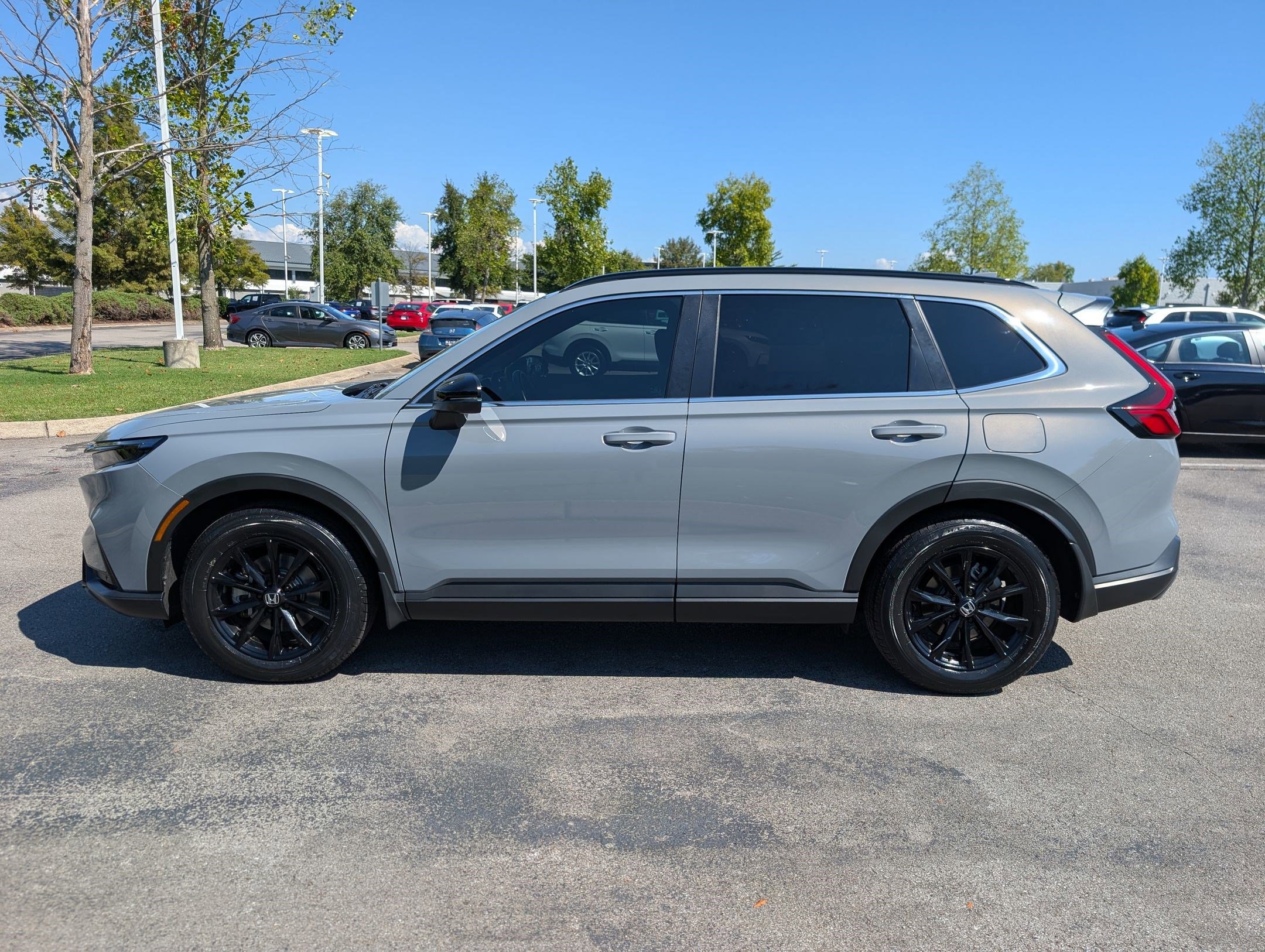 2025 Honda CR-V Hybrid Sport-L photo 2
