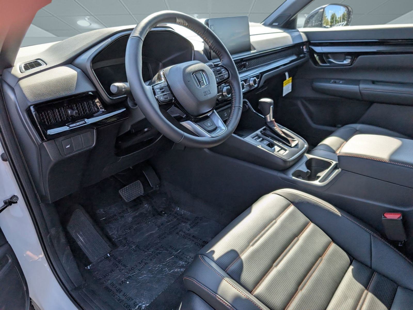 2026 Honda CR-V Hybrid Sport Touring photo 4