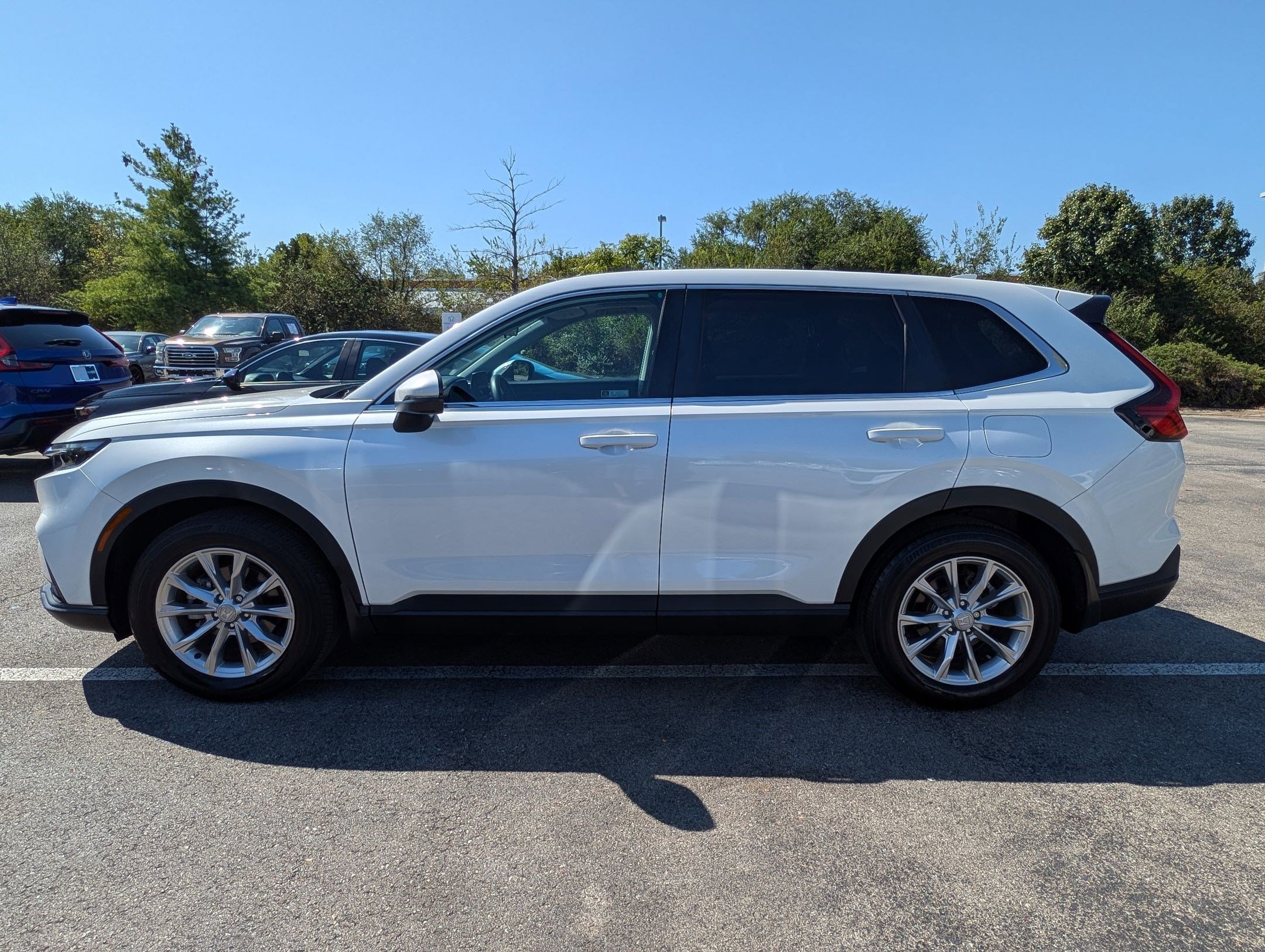 2023 Honda CR-V EX photo 2