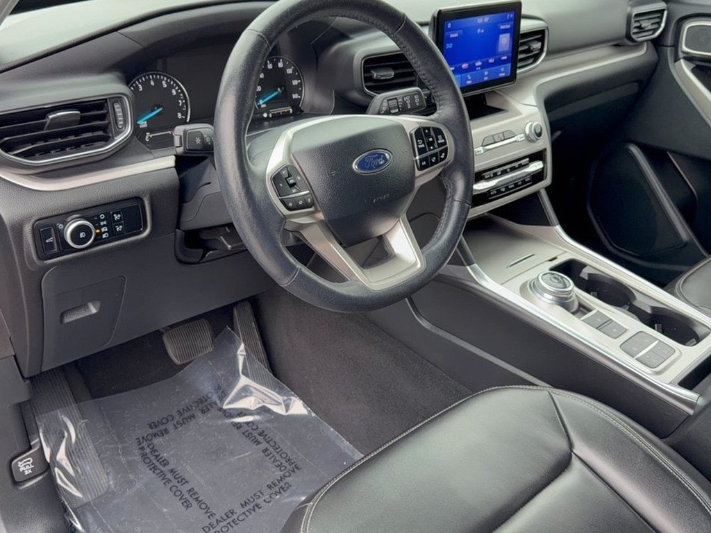 Used 2024 Ford Explorer XLT SUV