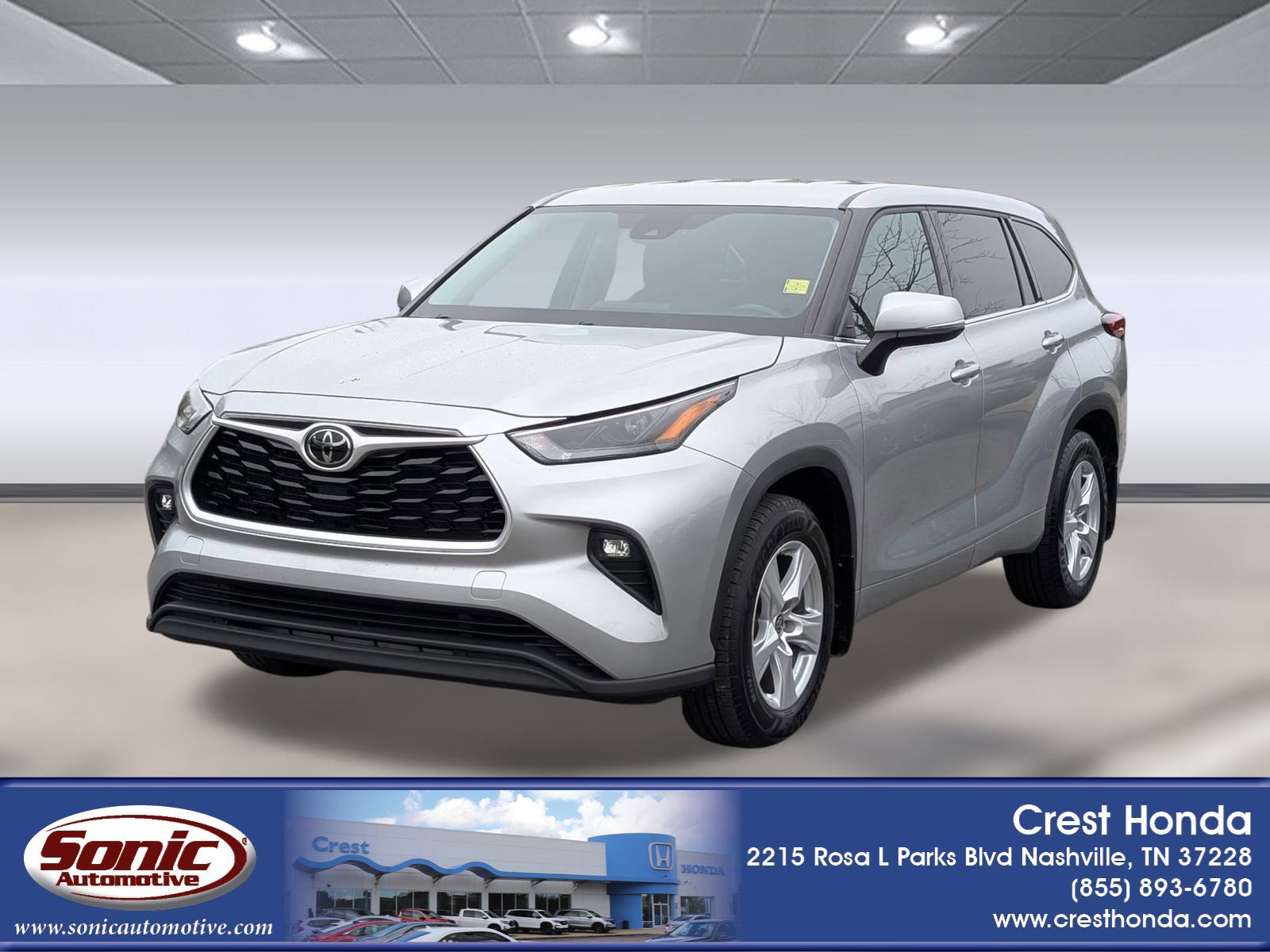 2022 Toyota Highlander LE's photo