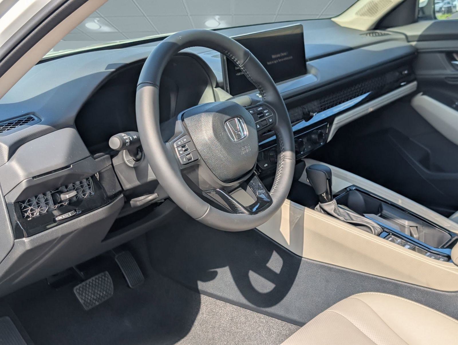 2025 Honda Accord Hybrid EX-L photo 4
