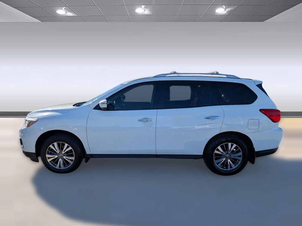 Used 2018 Nissan Pathfinder SV SUV