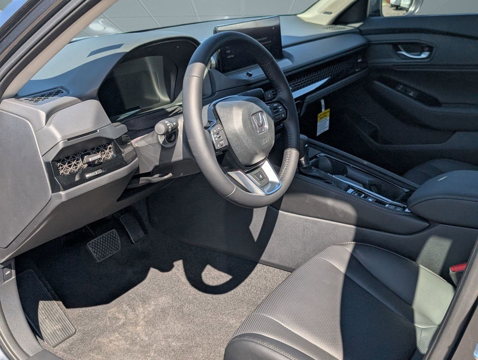 2025 Honda Accord Hybrid Touring photo 4