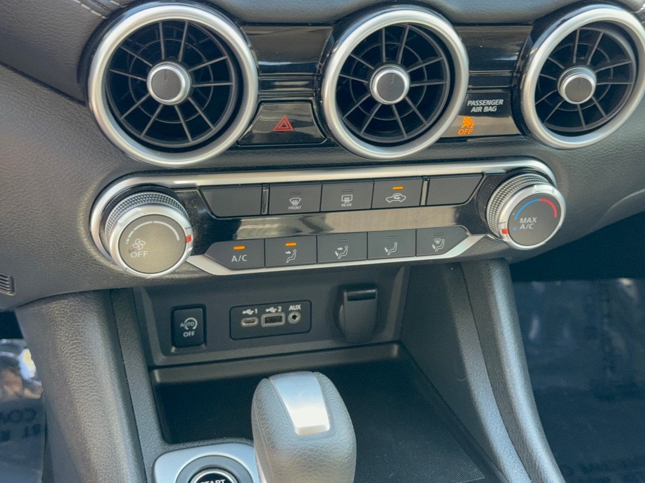 2025 Nissan Sentra SV - Photo 22
