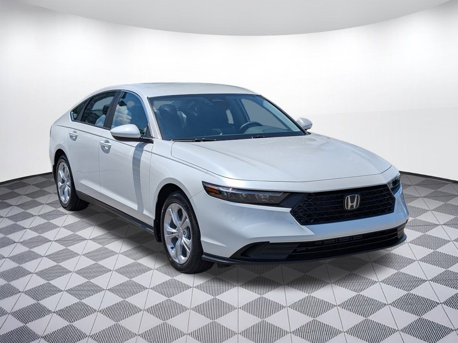 2025 Honda Accord LX photo 2