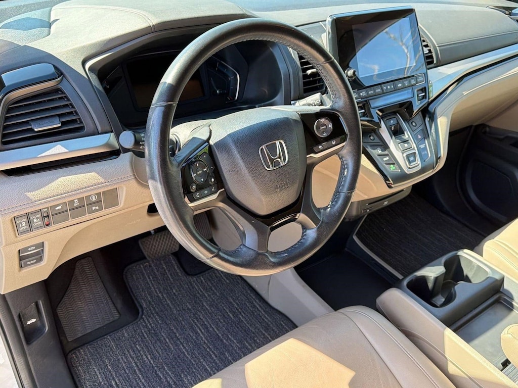 Used 2023 Honda Odyssey Touring Van