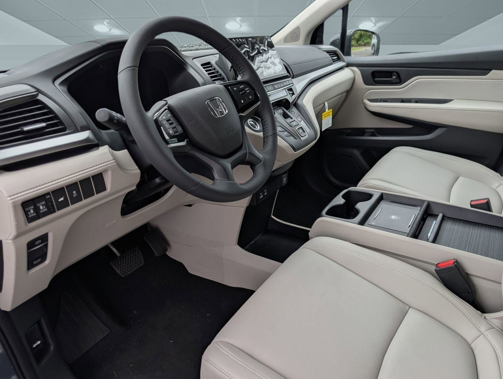 2026 Honda Odyssey EX-L photo 4