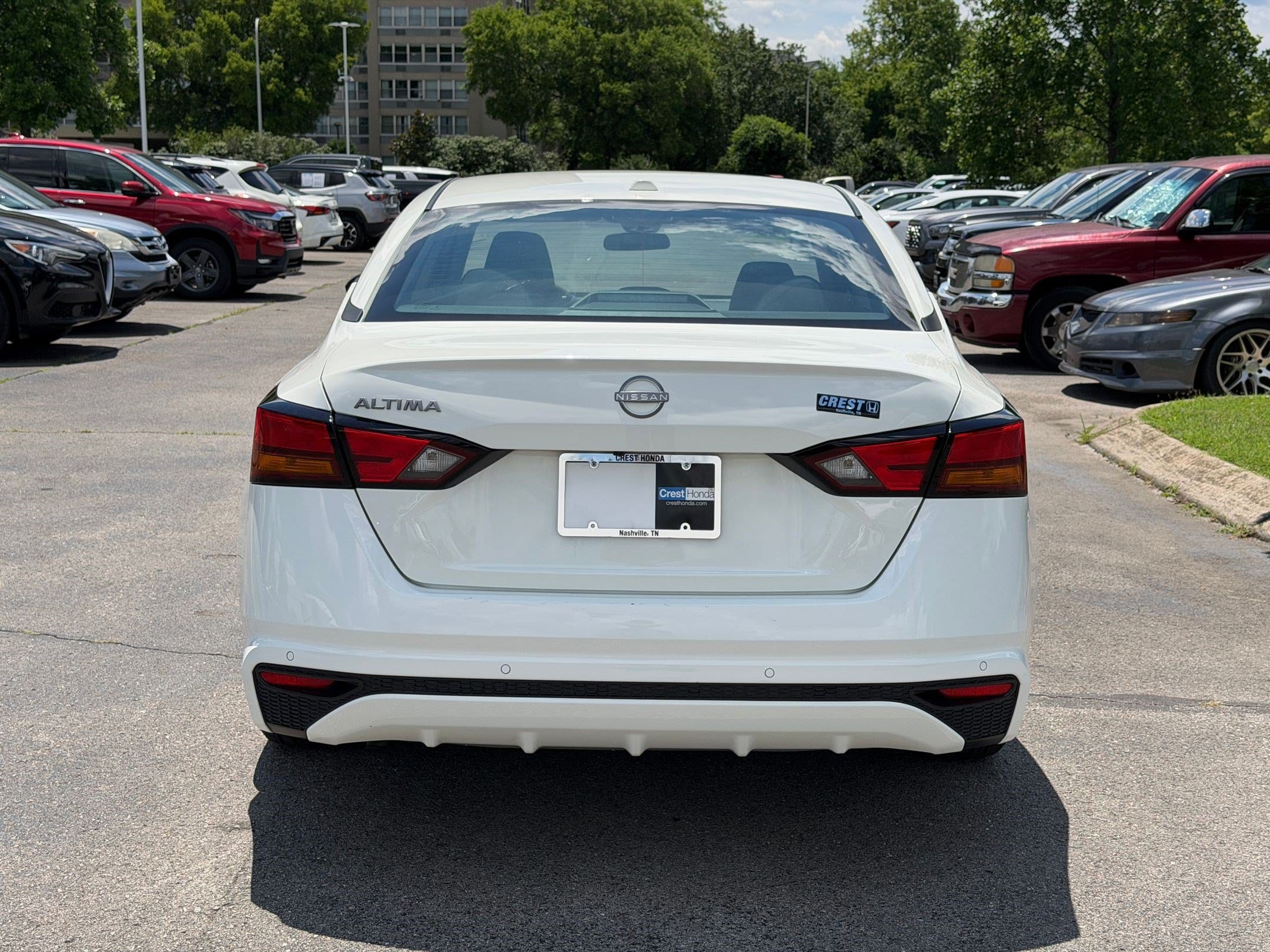 2025 Nissan Altima SV - Photo 9