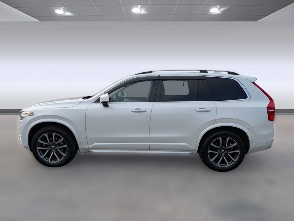Used 2018 Volvo XC90 Momentum SUV