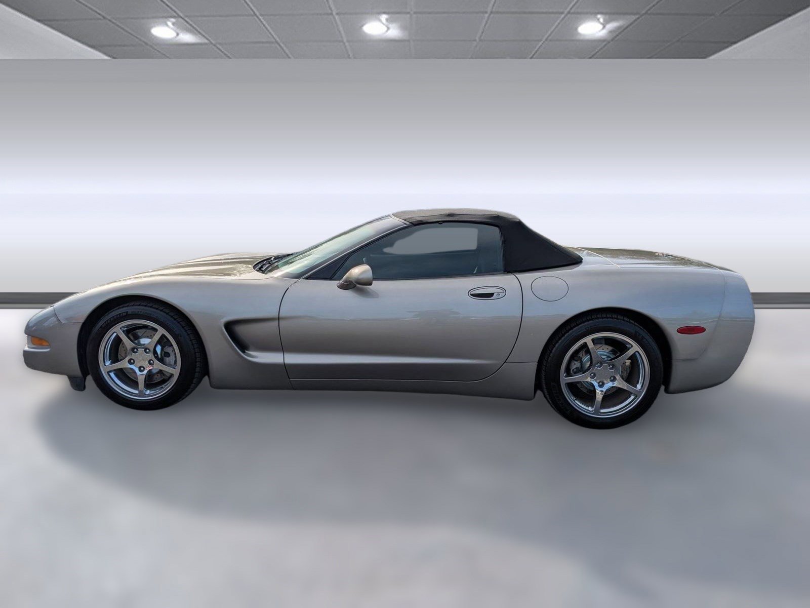 1999 Chevrolet Corvette Convertible photo 2