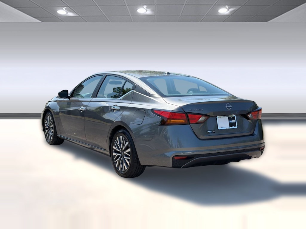 Used 2025 Nissan Altima SV Sedan