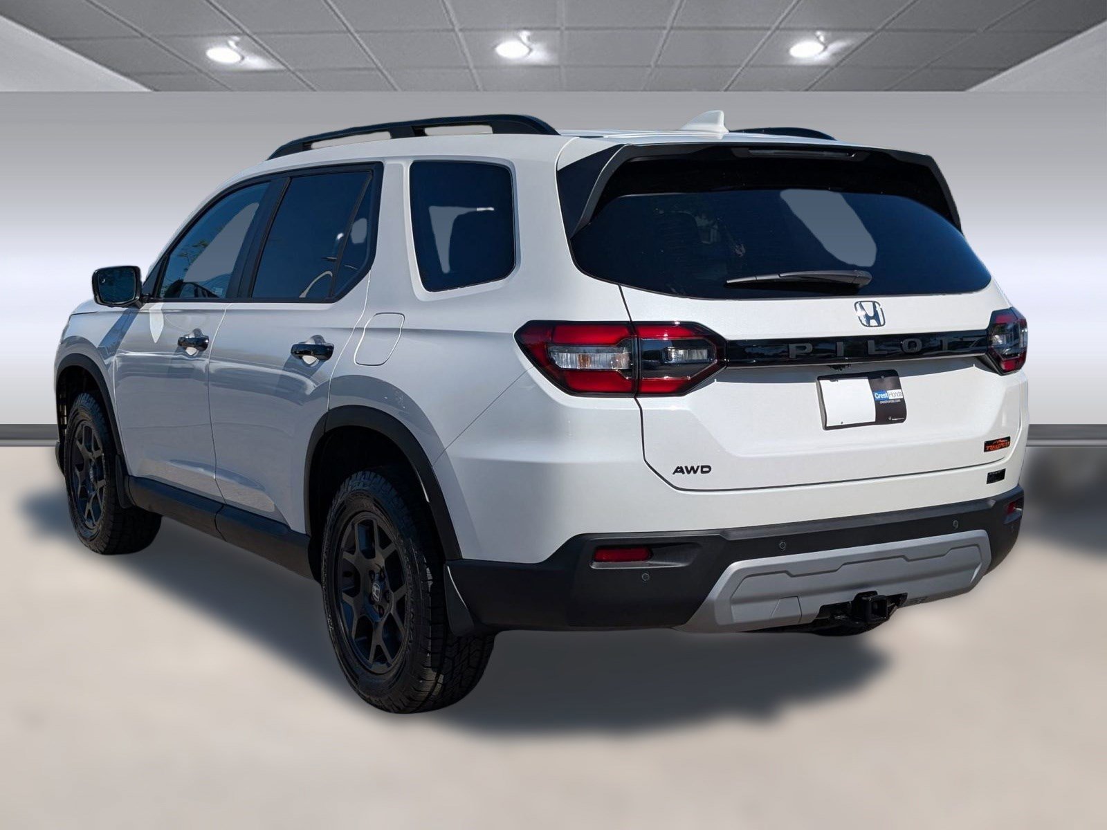 2025 Honda Pilot TrailSport photo 2