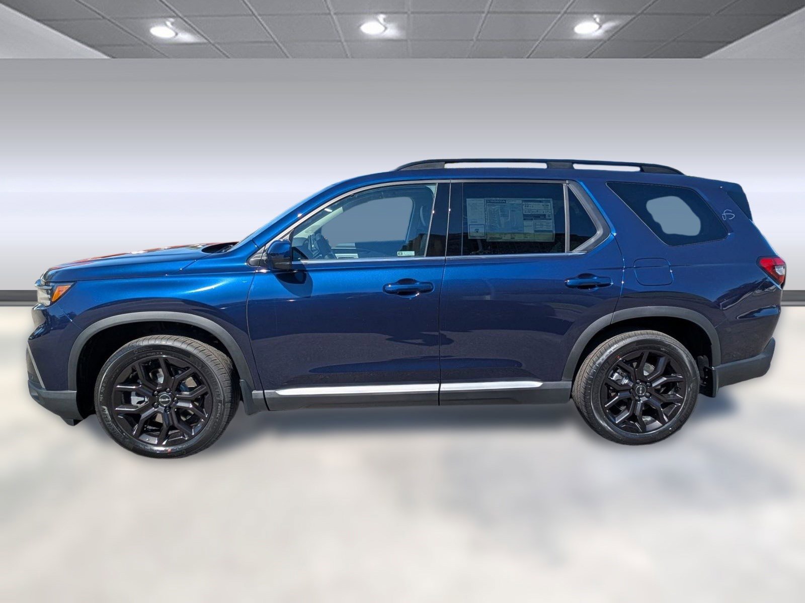 2025 Honda Pilot Touring photo 2