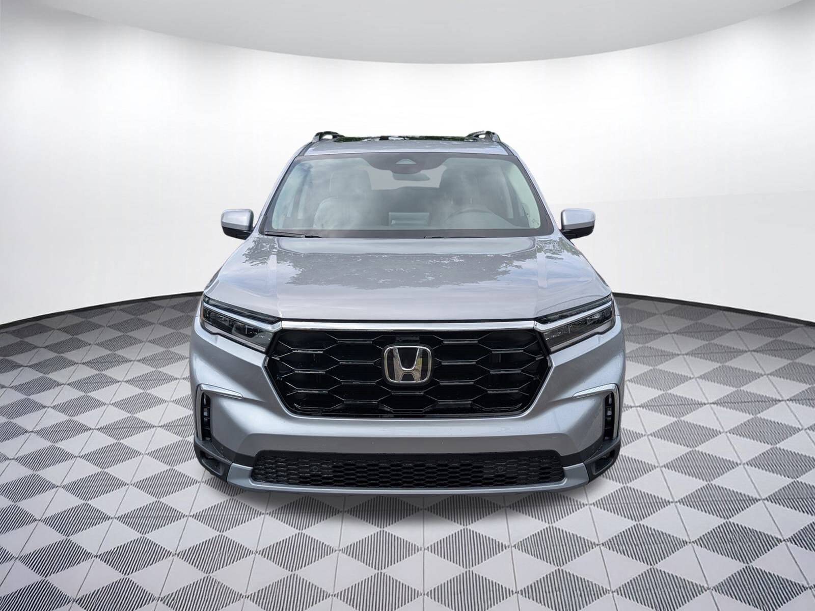 2025 Honda Pilot Touring photo 3