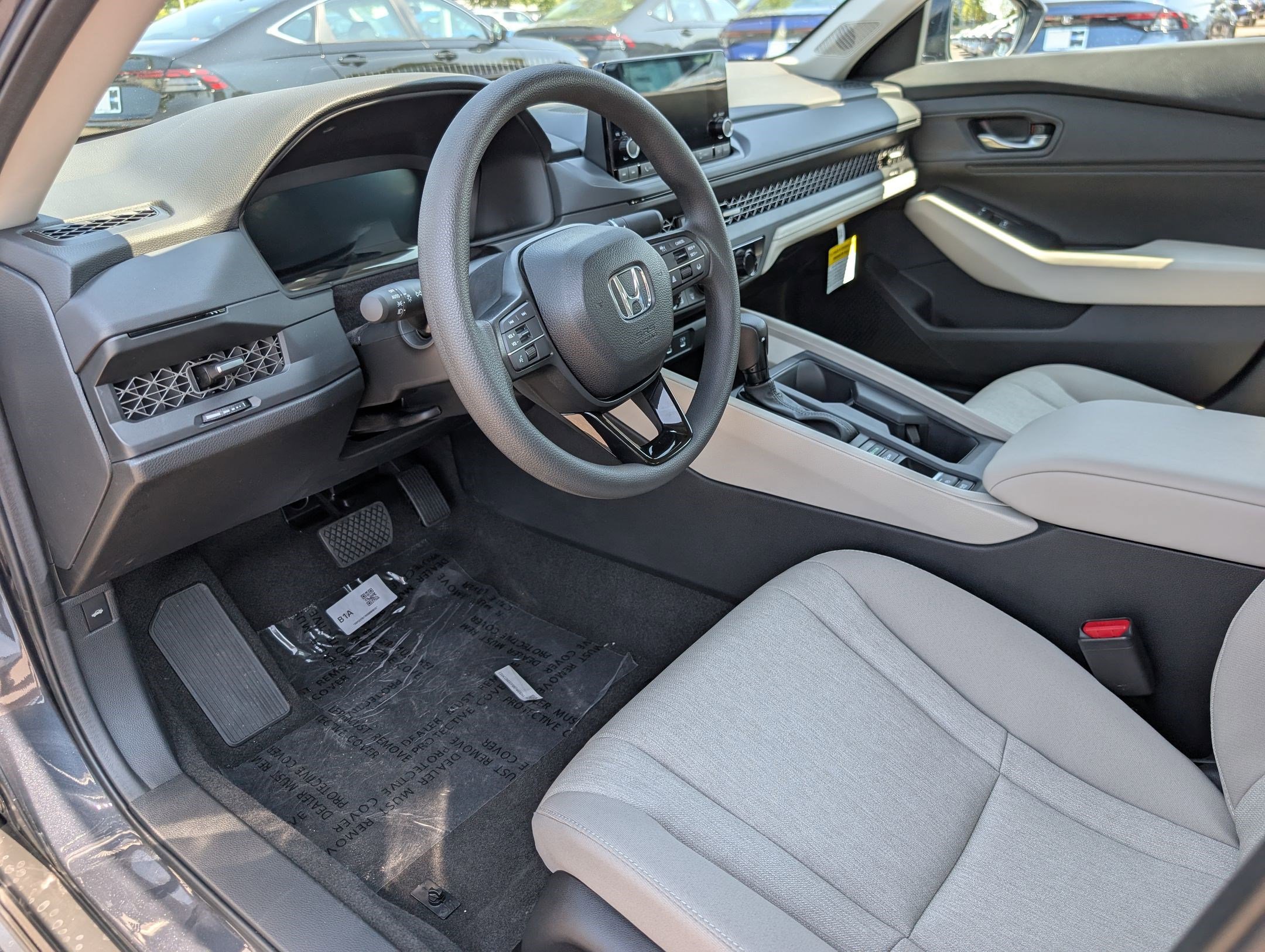 2025 Honda Accord SE photo 4