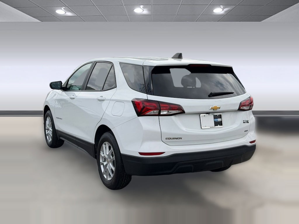 Used 2022 Chevrolet Equinox LS SUV