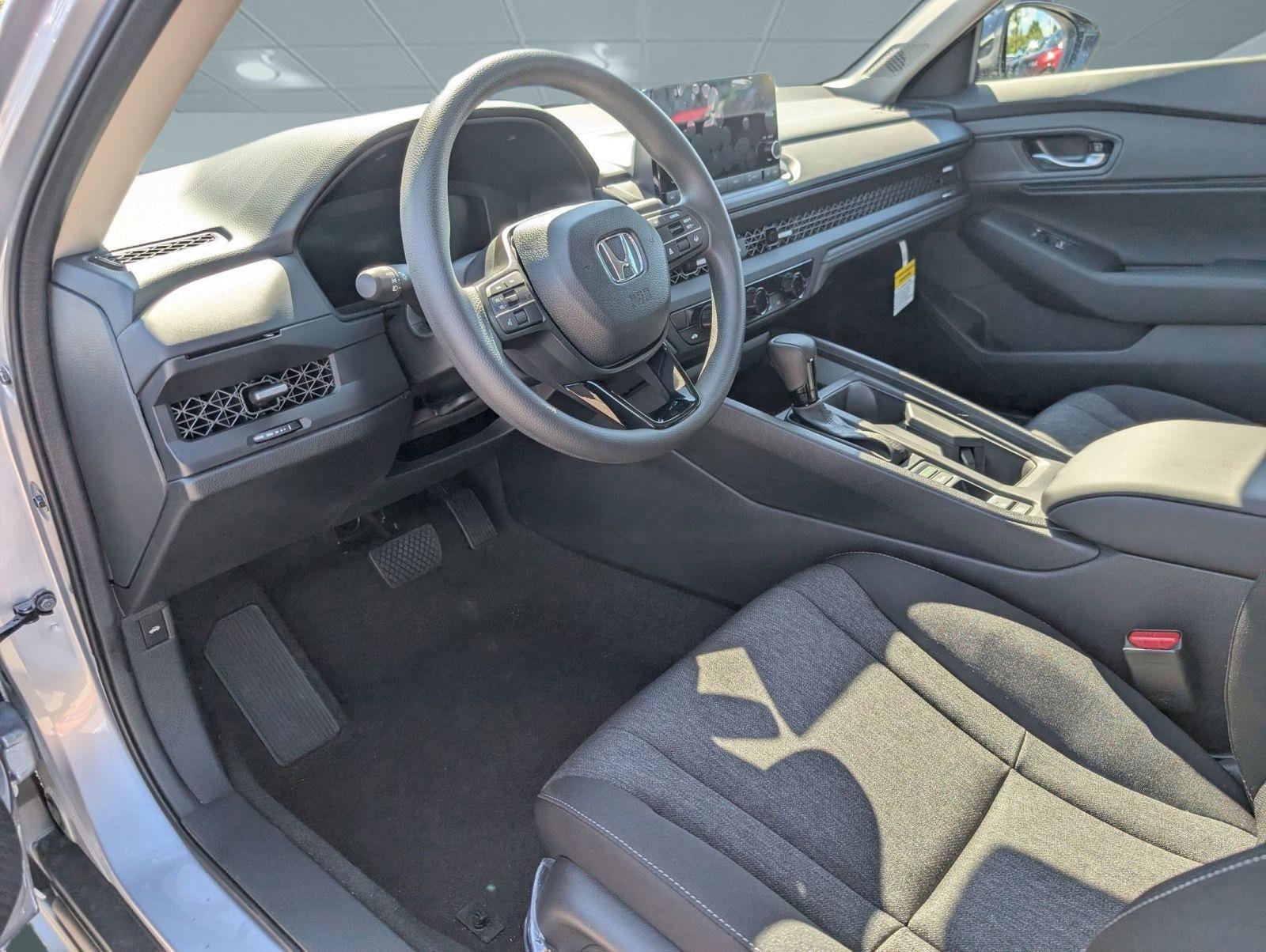 2025 Honda Accord SE photo 4