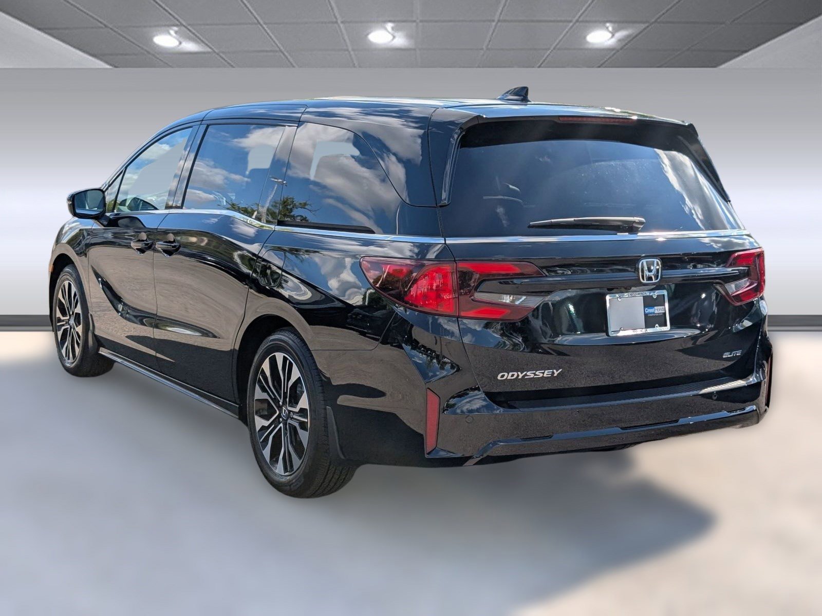 2026 Honda Odyssey Elite photo 2