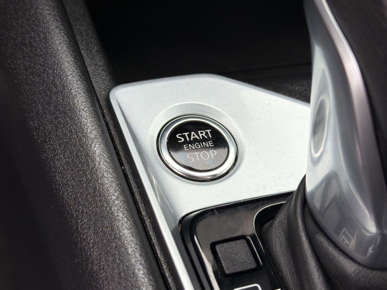 2025 Nissan Altima SV - Photo 23