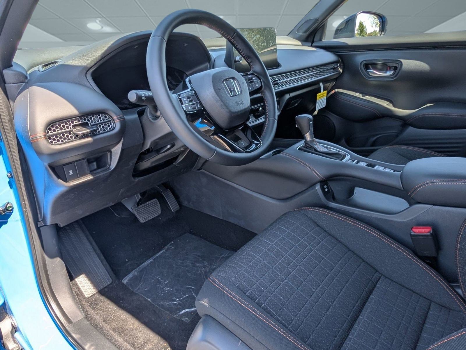 2026 Honda HR-V Sport photo 4