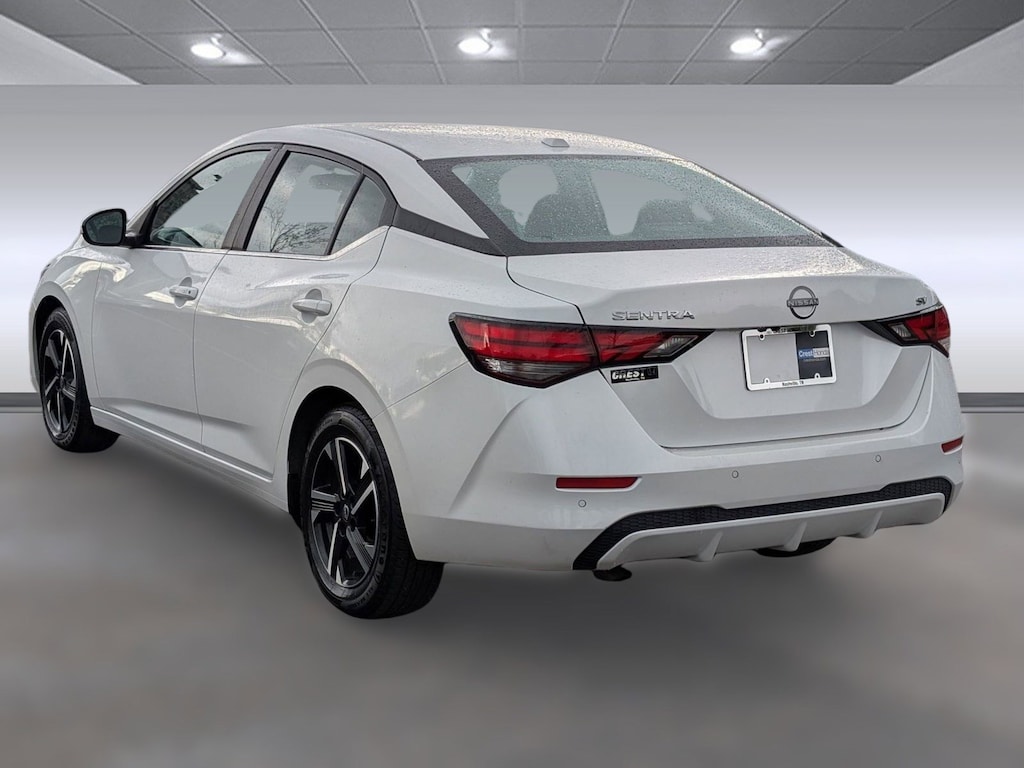 2024 Nissan Sentra SV photo 3