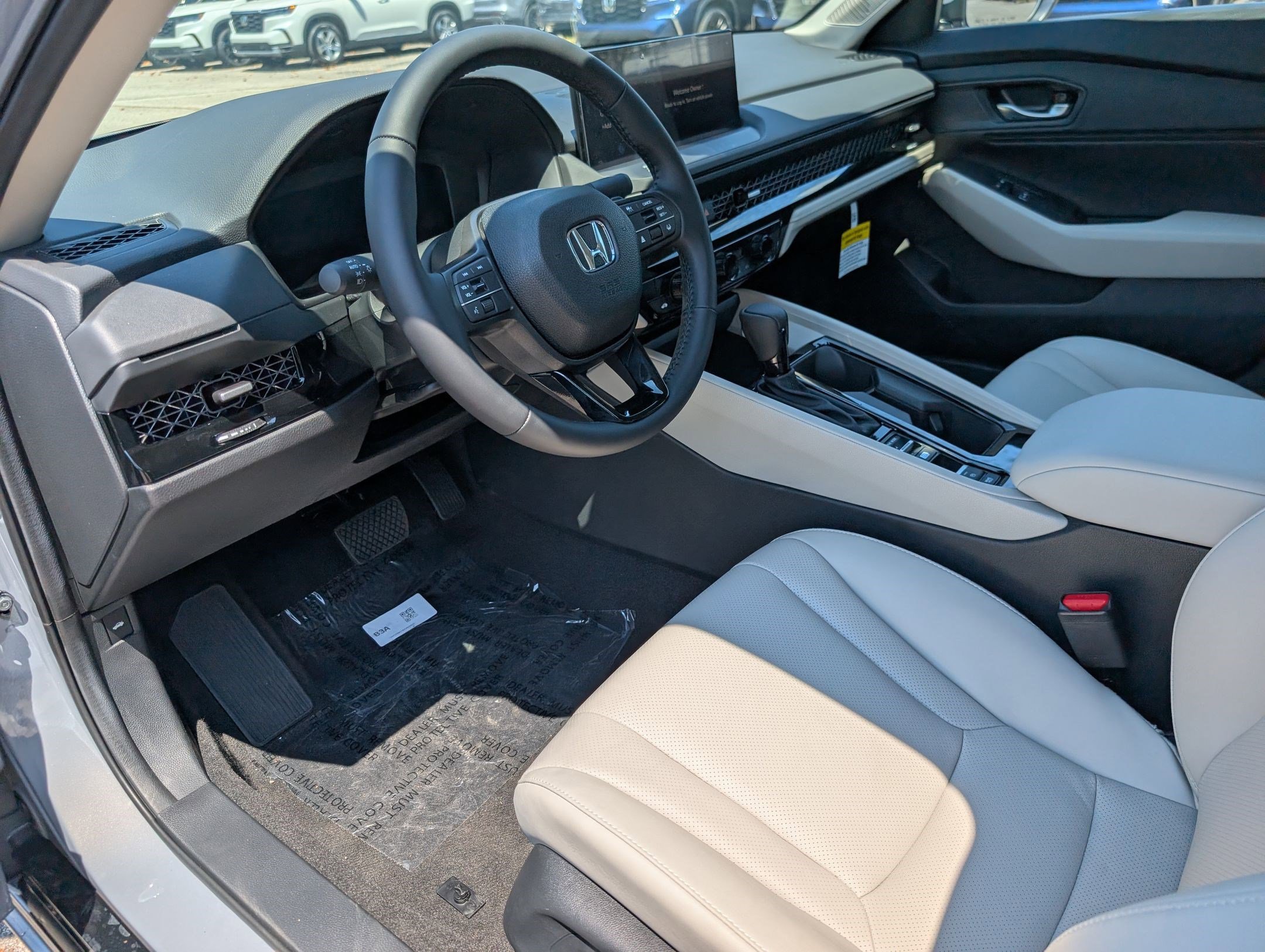 2025 Honda Accord Hybrid EX-L photo 4