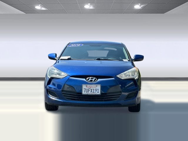 2016 Hyundai Veloster Base photo 4