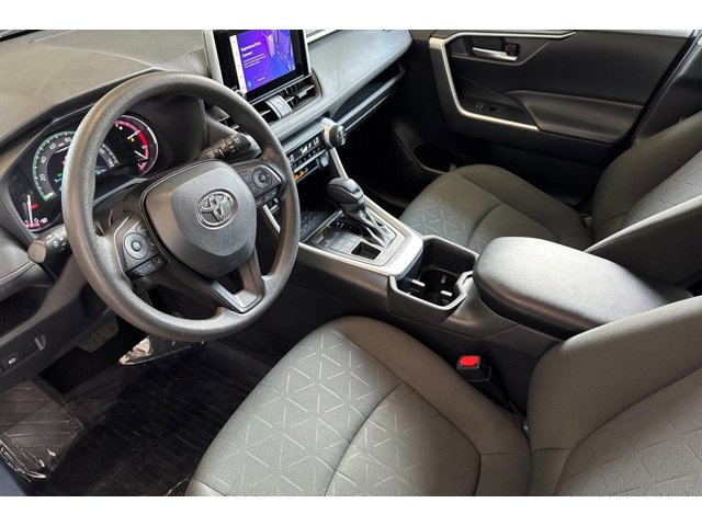 2023 Toyota RAV4 XLE photo 4